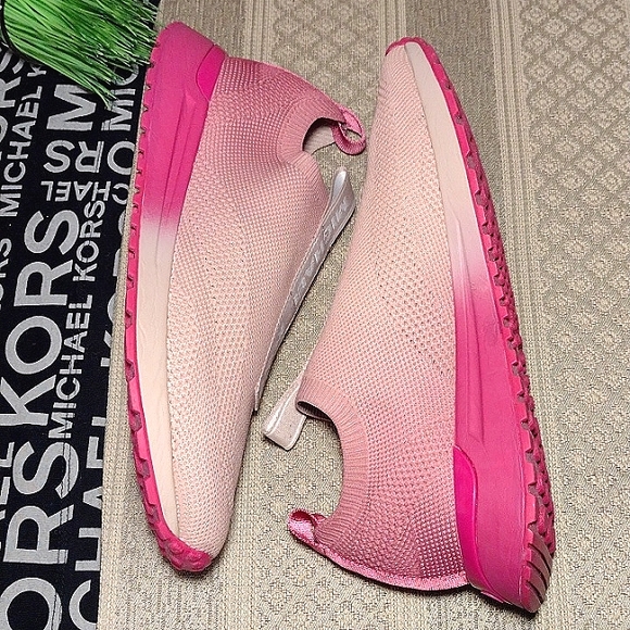 MICHAEL Michael Kors Barbie Pink Ombre Bodie Stretch knit sneakers - Picture 5 of 14